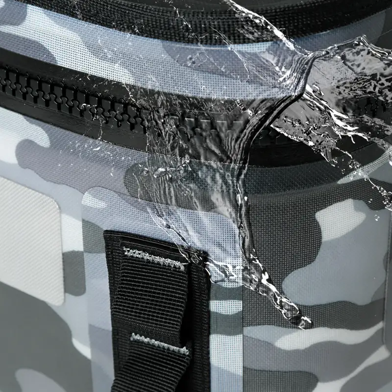 Water and zipper detail on CW3006 cooler shell
