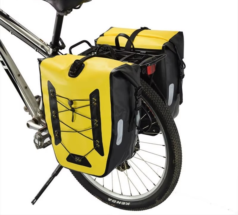 30L Roll-Top Waterproof Bicycle Commuter Pannier — product view